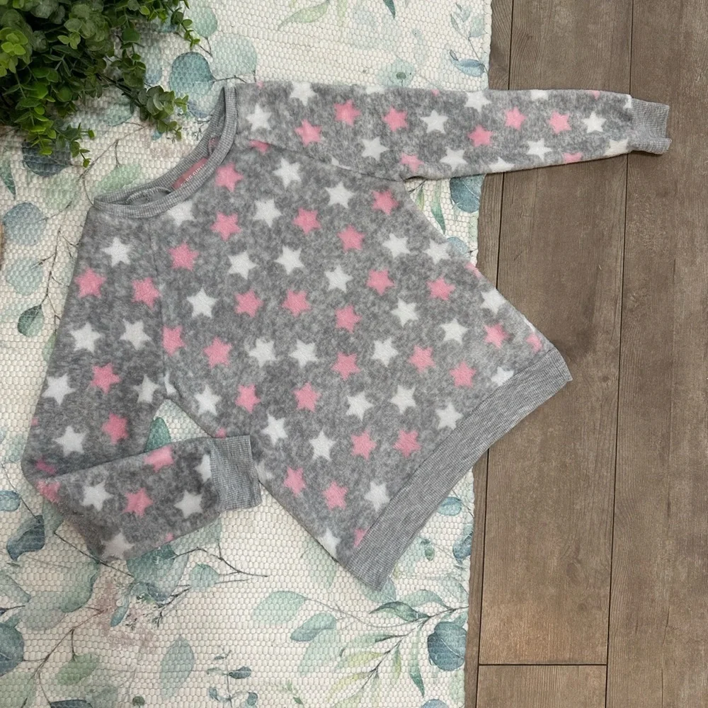 New BCBGirls Gray and Pink Star Cozy Soft Sweatshirt Size Small 7/8